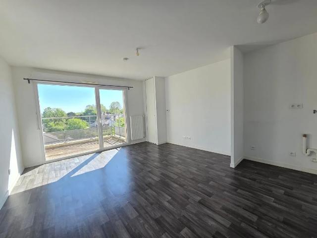 Location Appartement Rue des Martyrs, Joué lès Tours