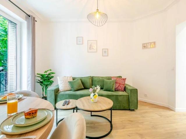 Location Appartement Rue des Meuniers, Paris