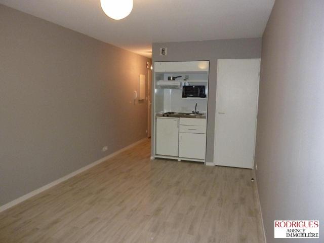 Location Appartement Rue des Mimosas, Buxerolles