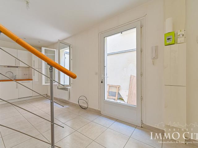 Location Appartement Rue des Moines, Paris