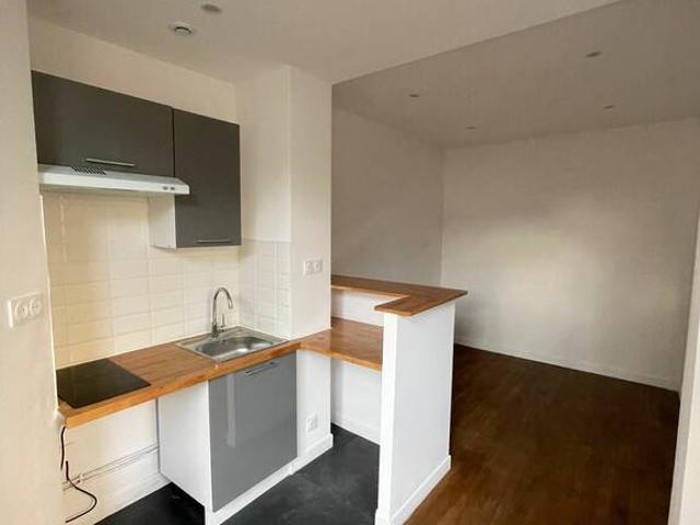 Location Appartement Rue des Monts Clairs, Colombes