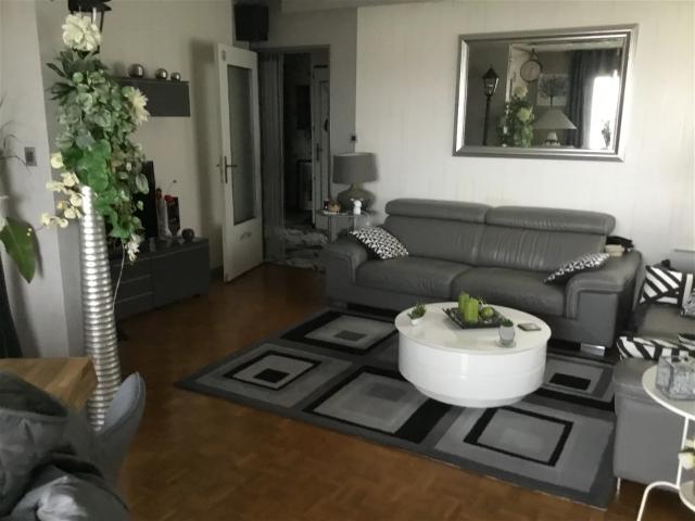 Location Appartement Rue des Noyers, Lyon