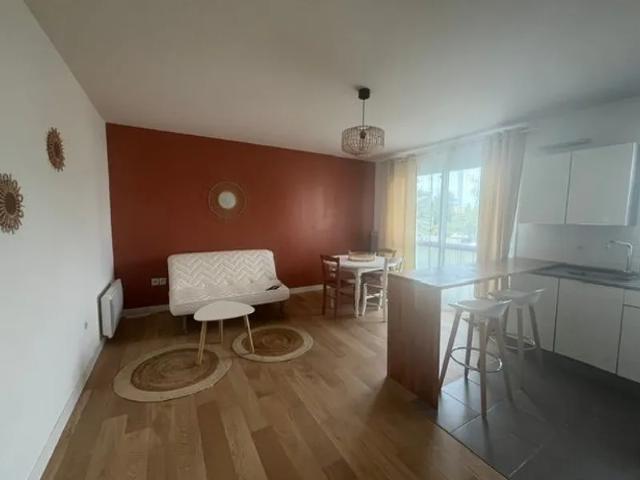 Location Appartement Rue des Oeillets, Loos