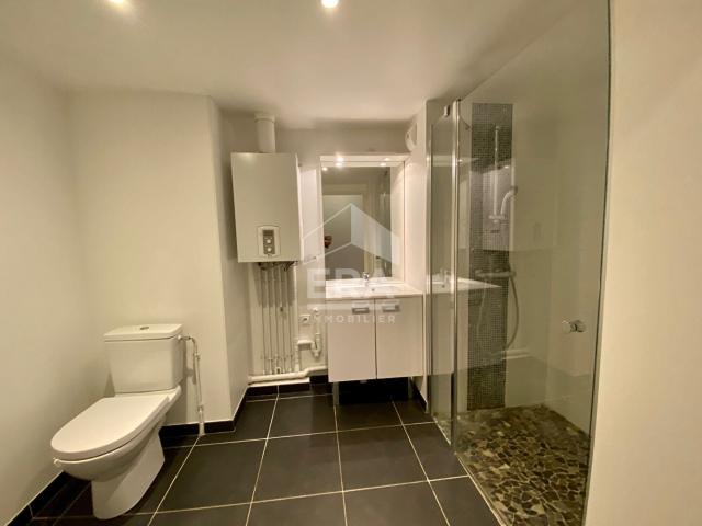 Location Appartement Rue des Augustins, Reims