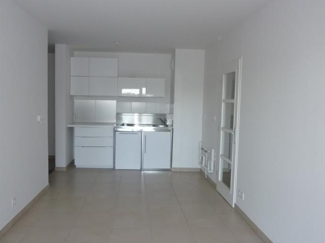 Location Appartement Rue des Augustins, Reims