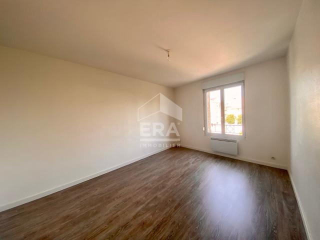 Location Appartement Rue des Augustins, Reims