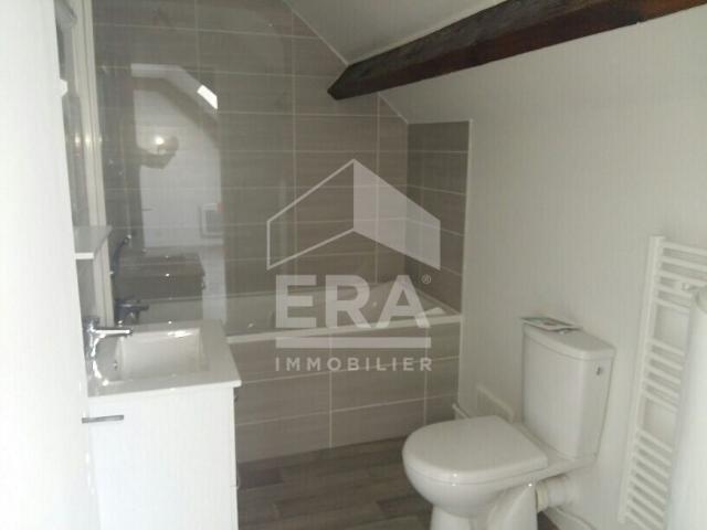 Location Appartement Rue des Augustins, Reims