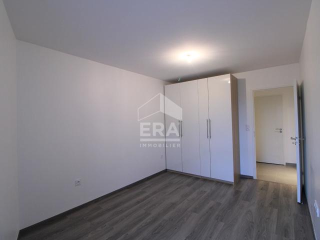 Location Appartement Rue des Augustins, Reims