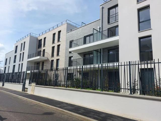 Location Appartement Rue des Aulnes, Roissy en Brie