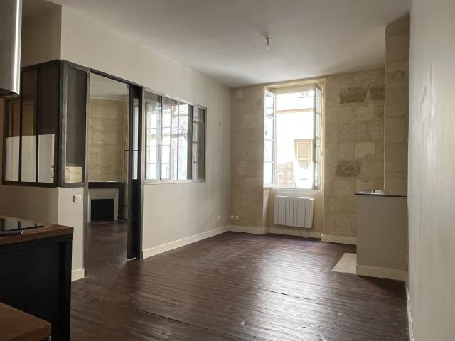 Location Appartement Rue des Ayres, Bordeaux