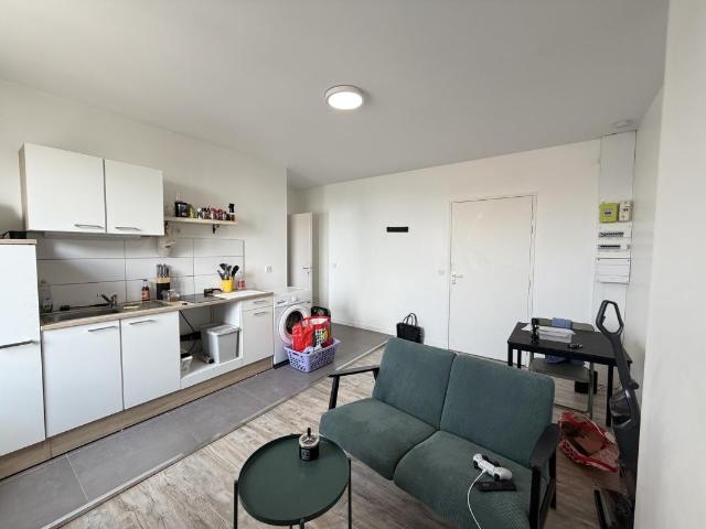 Location Appartement Rue des Alliés, Saint Étienne
