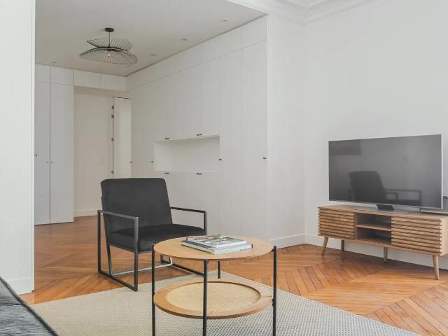 Location Appartement Rue des Archives, Paris