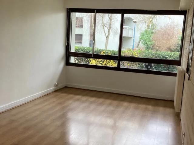 Location Appartement Rue des Ardennes, Les Ulis