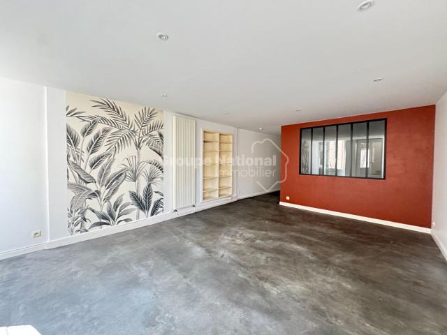 Location Appartement Rue des Balais, Valence