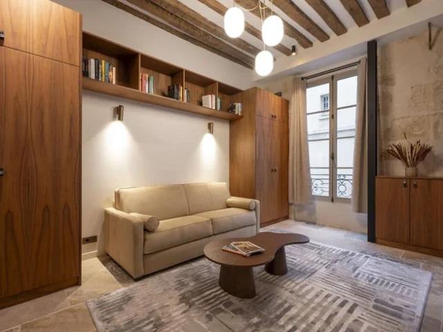 Location Appartement Rue des Bernardins, Paris