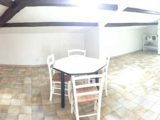 Location Appartement Rue des Boeufs, Aix en Provence