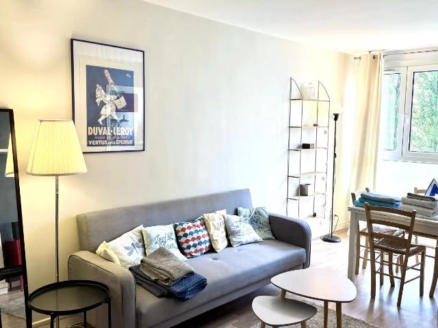 Location Appartement Rue des Bois, Paris