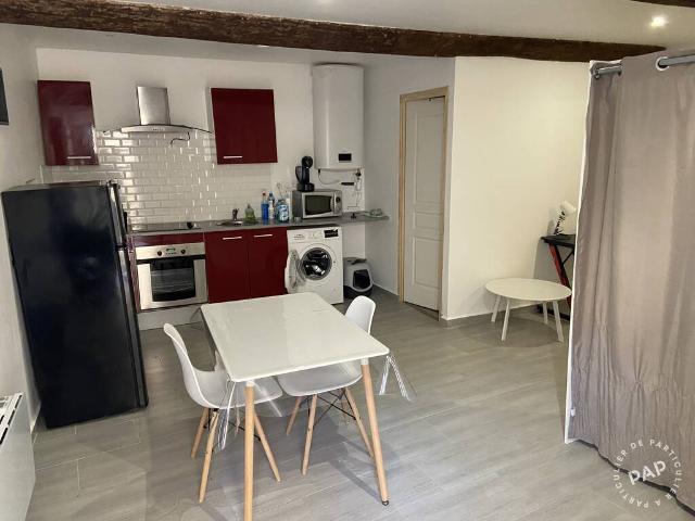Location Appartement Rue des Bons Enfants, Nîmes