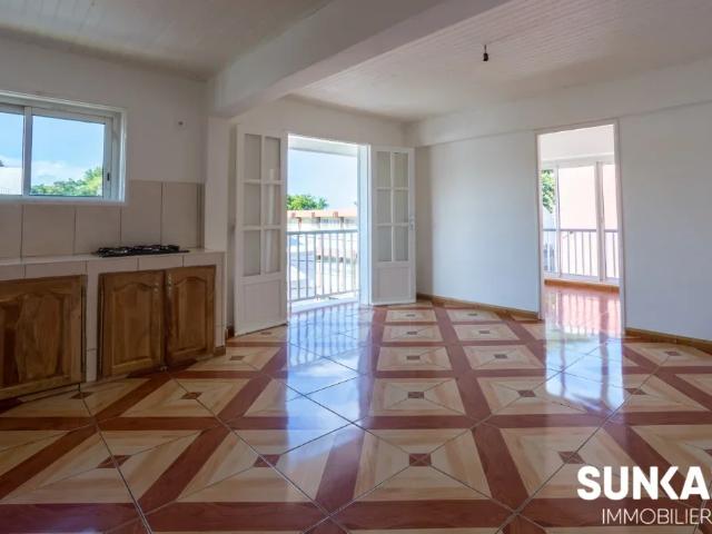 Location Appartement Rue des Bons Enfants, Saint Pierre