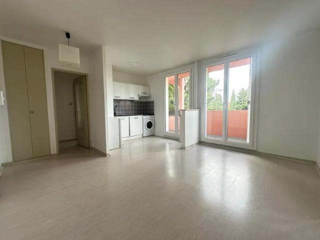 Location Appartement Rue des Bouches du Rhône, Toulouse