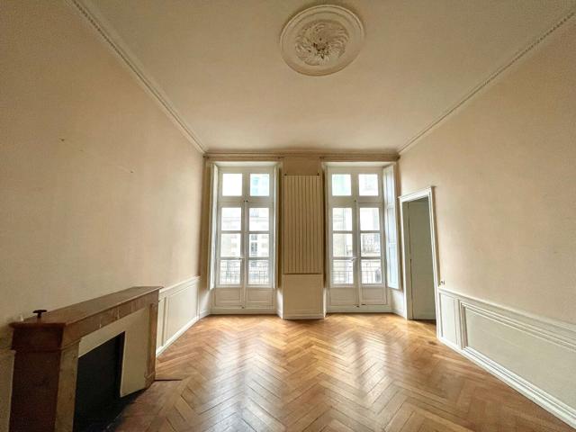 Location Appartement Rue des Bruyères, Fontguenand
