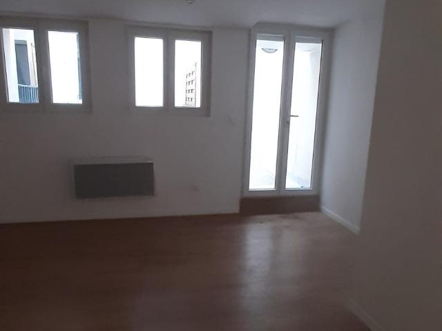Location Appartement Rue des Calquières, Clermont l'Hérault
