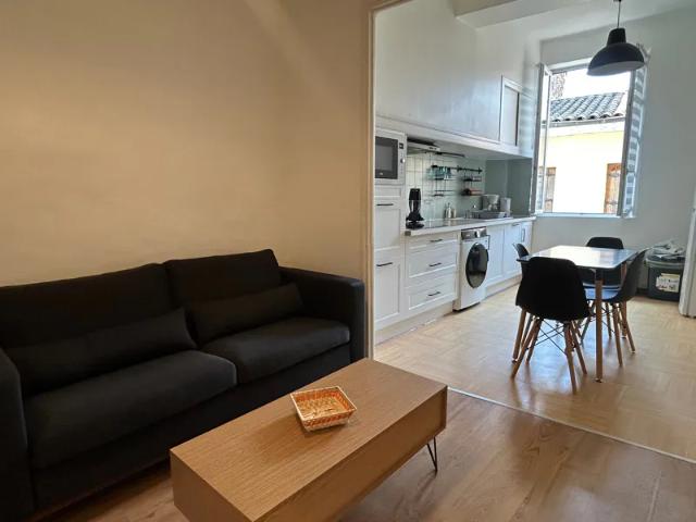 Location Appartement Rue des Capitaines, Vauvert