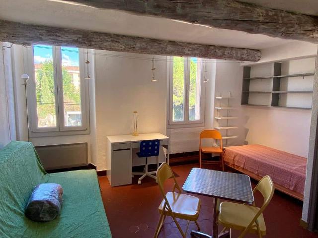 Location Appartement Rue des Chartreux, Aix en Provence
