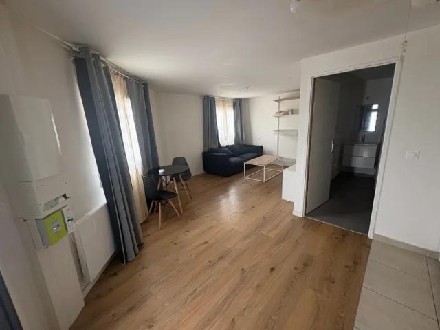 Location Appartement Rue des Charmes, Le Mans