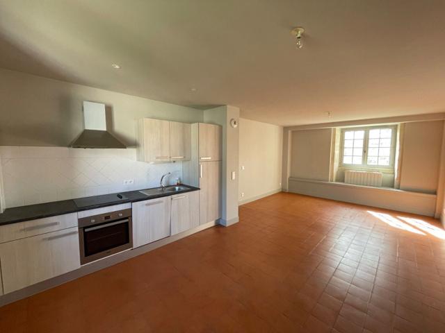 Location Appartement Rue des Chassaintes, Nîmes