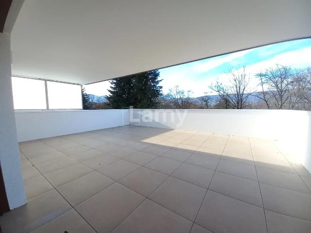Location Appartement Rue des Combes, Chambéry
