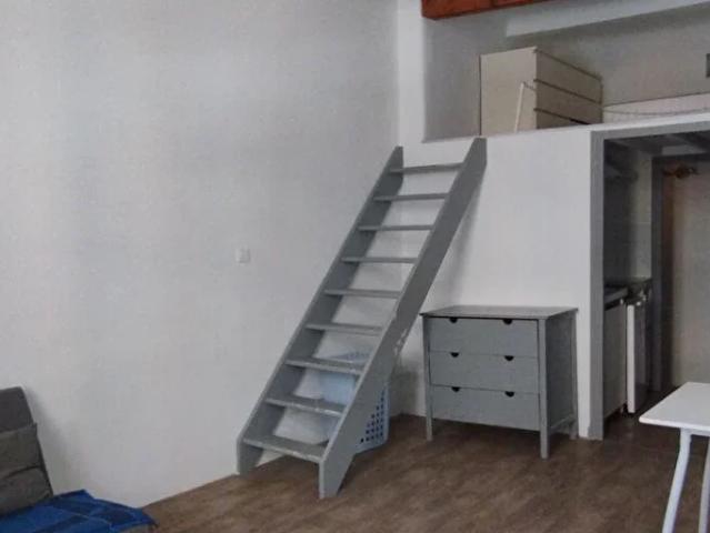 Location Appartement Rue des Cordeliers, Aix en Provence