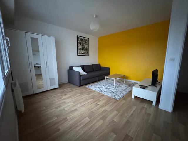 Location Appartement Rue des Coteaux, Épernay