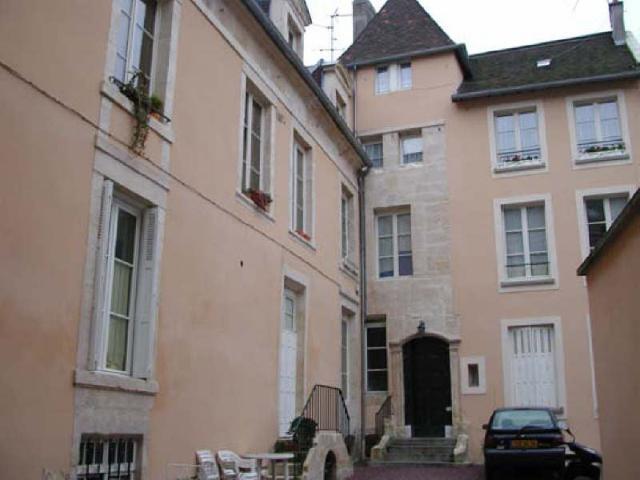 Location Appartement Rue des Croisiers, Caen