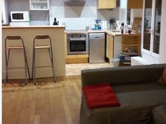 Location Appartement Rue des Dames, Paris
