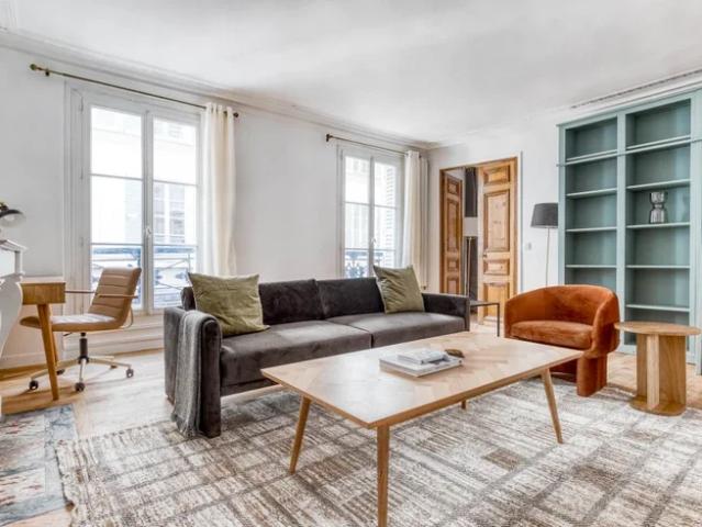 Location Appartement Rue des Dames, Paris