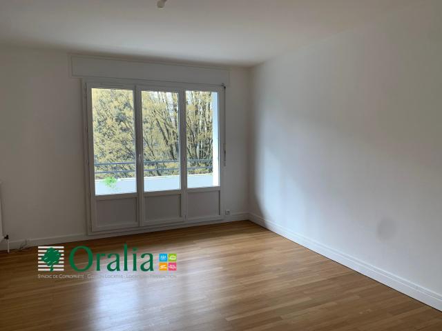 Location Appartement Rue des Déportés du 11 Novembre 1943, Grenoble