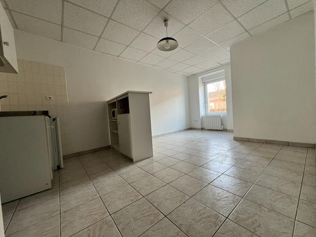 Location Appartement Rue des Douves, Sévérac d'Aveyron