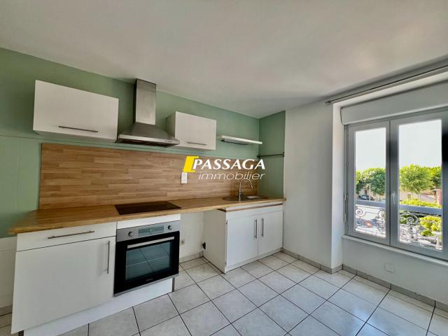 Location Appartement Rue des Douves, Sévérac d'Aveyron