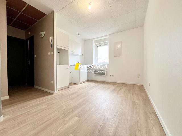 Location Appartement Rue des Douves, Sévérac d'Aveyron