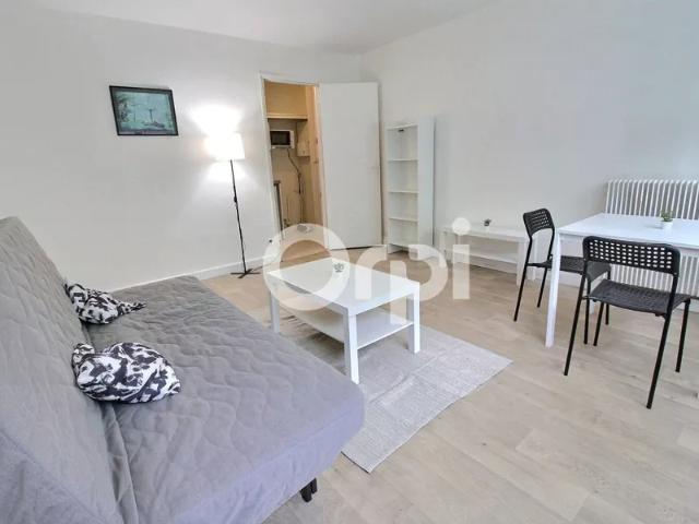 Location Appartement Rue des Douze Apôtres, Évry