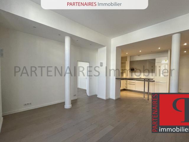 Location Appartement Rue des États Généraux, Versailles