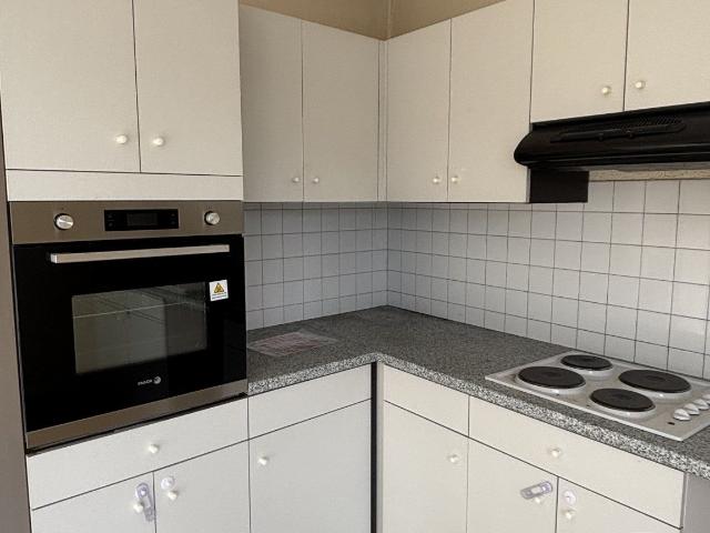 Location Appartement Rue des Écoles, Le Rouget Pers