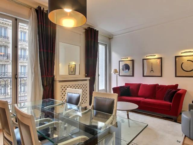 Location Appartement Rue des Écoles, Paris