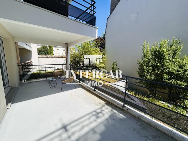 Location Appartement Rue des Élus, Reims
