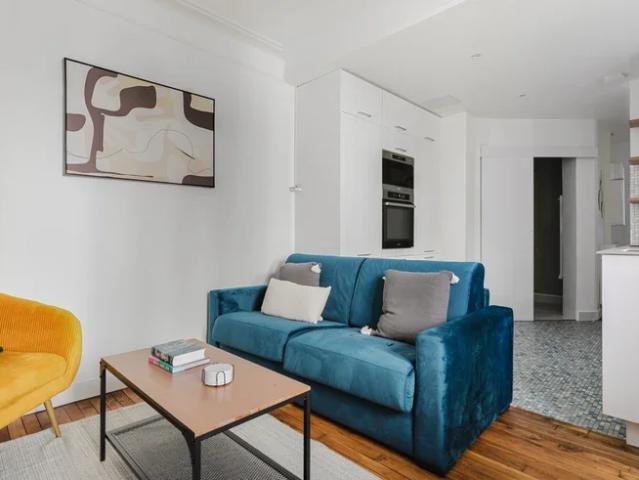 Location Appartement Rue des Entrepreneurs, Paris