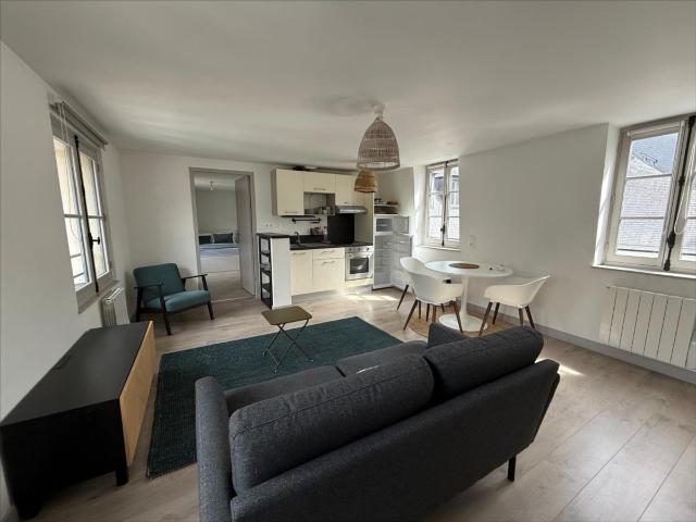 Location Appartement Rue des Fossés Louis VIII, Rouen