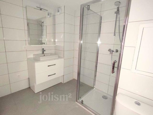 Location Appartement Rue des Frères Bickert, Moirans