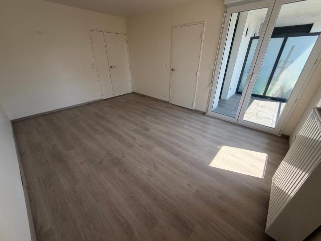 Location Appartement Rue des Frères Lumière, Saint Jacques de la Lande