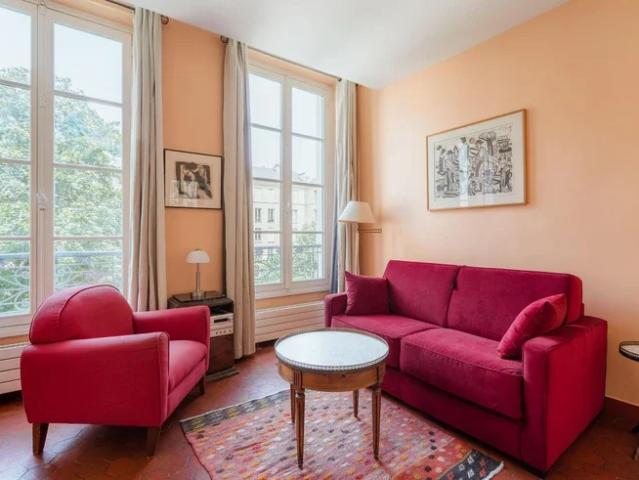 Location Appartement Rue des Guillemites, Paris